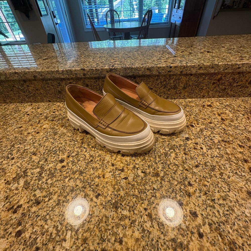Ganni Chunky Platform Tan Leather Loafers 40 US 10